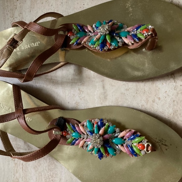 IVANKA TRUMP Womens Jeweled Leather Sandal Size 10 - Picture 4 of 4